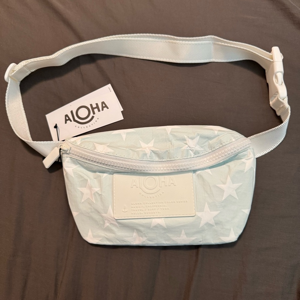 Aloha Collection Tahoe mini hip pack in color white mist.